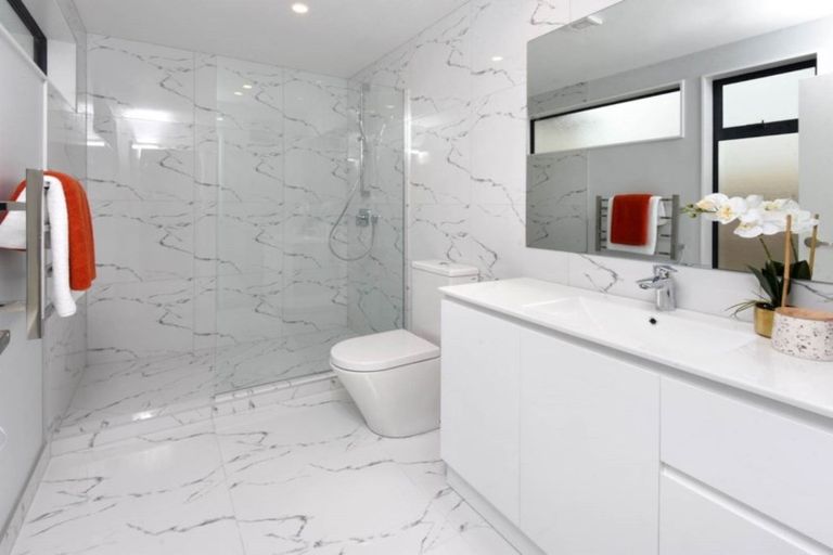 Photo of property in 7c Mcquoids Road, Flat Bush, Auckland, 2019