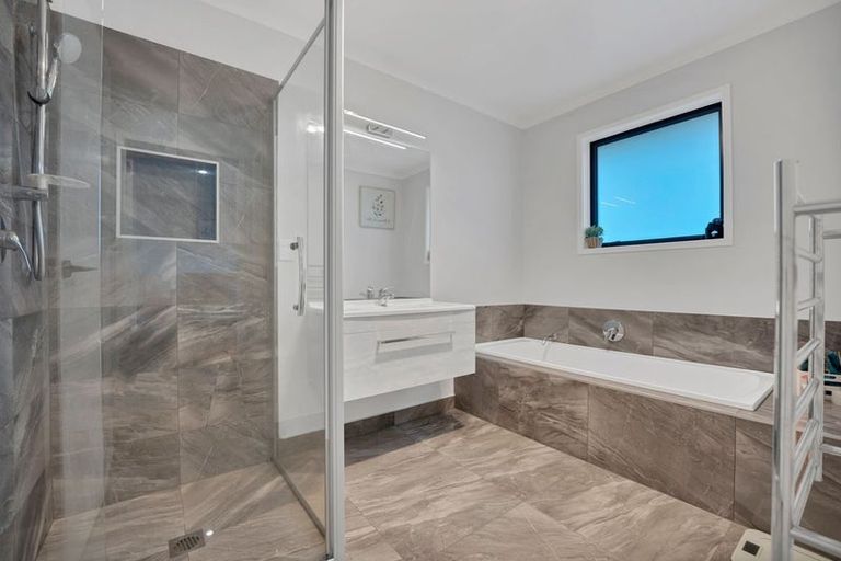 Photo of property in 5 Skiffington Road, Pokeno, 2402