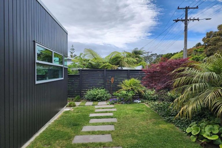 Photo of property in 46 Victoria Road, New Plymouth, 4310