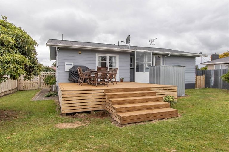 Photo of property in 5 Karaka Street, Inglewood, 4330