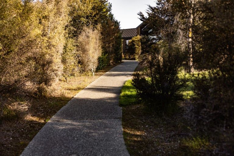 Photo of property in 11 Rannoch Drive, Jacks Point, Queenstown, 9371