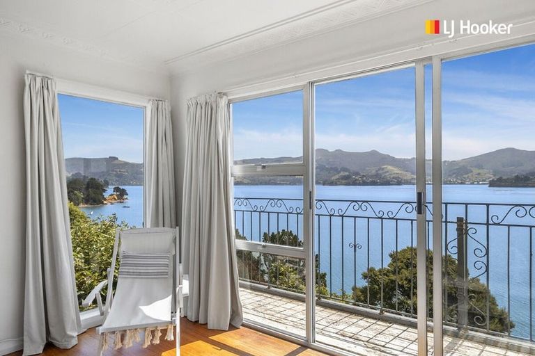 Photo of property in 35 Oxley Crescent, Broad Bay, Dunedin, 9014