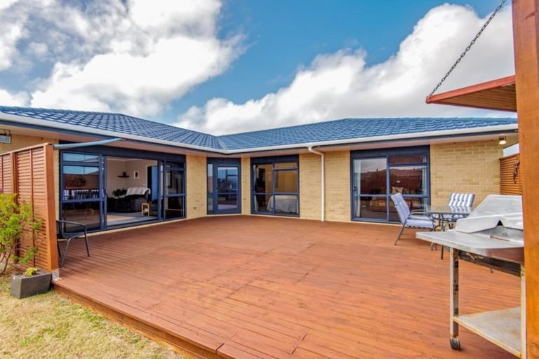 Photo of property in 32 Andrews Street, Foxton Beach, Foxton, 4815
