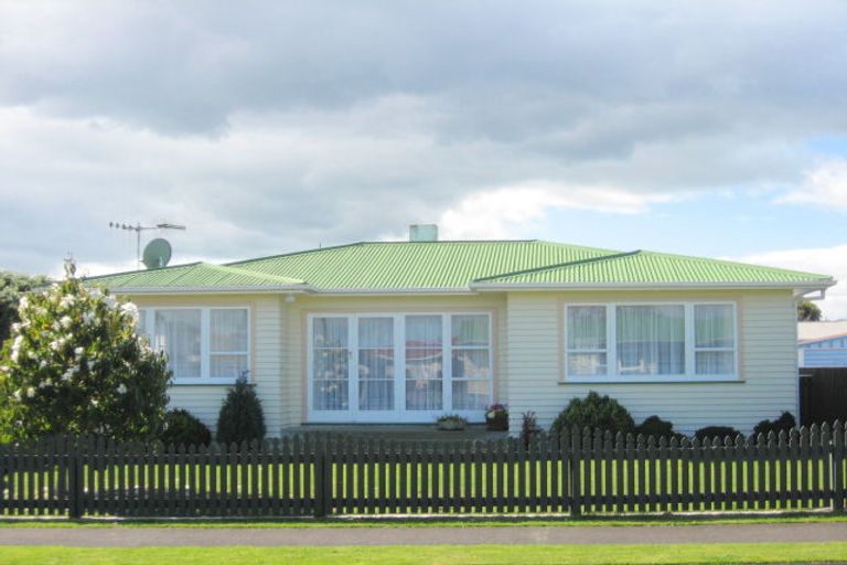 Photo of property in 5 Ross Street, Levin, 5510