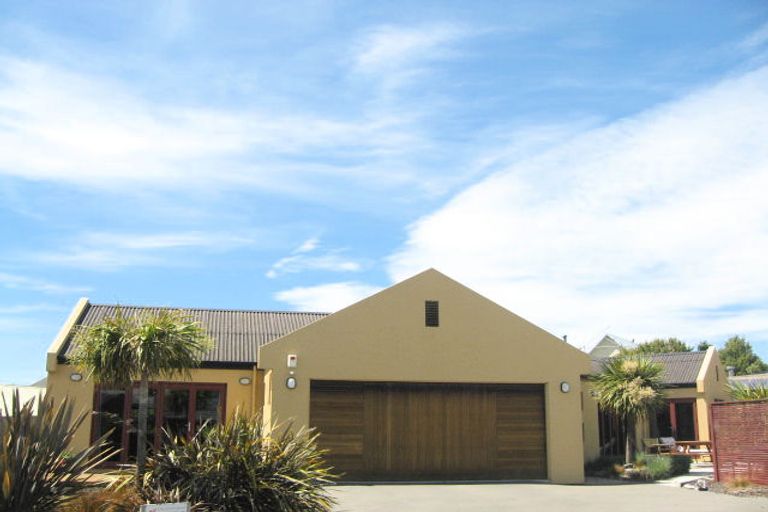 Photo of property in 11 Cordyline Place, Waimairi Beach, Christchurch, 8083