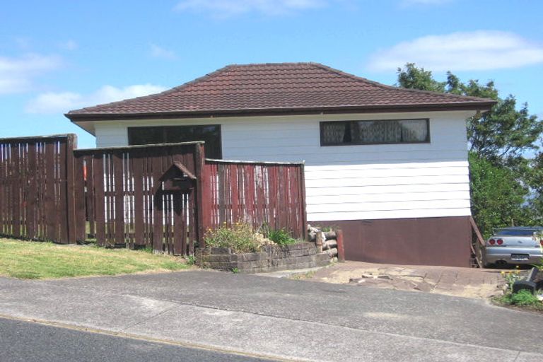 Photo of property in 32 Pemberton Avenue, Bayview, Auckland, 0629
