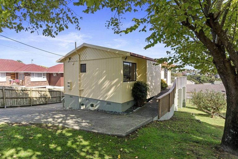 Photo of property in 133a Vodanovich Road, Te Atatu South, Auckland, 0610