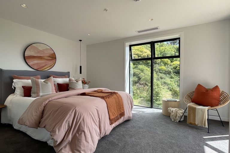 Photo of property in 71 Haven Road, Nelson, 7010