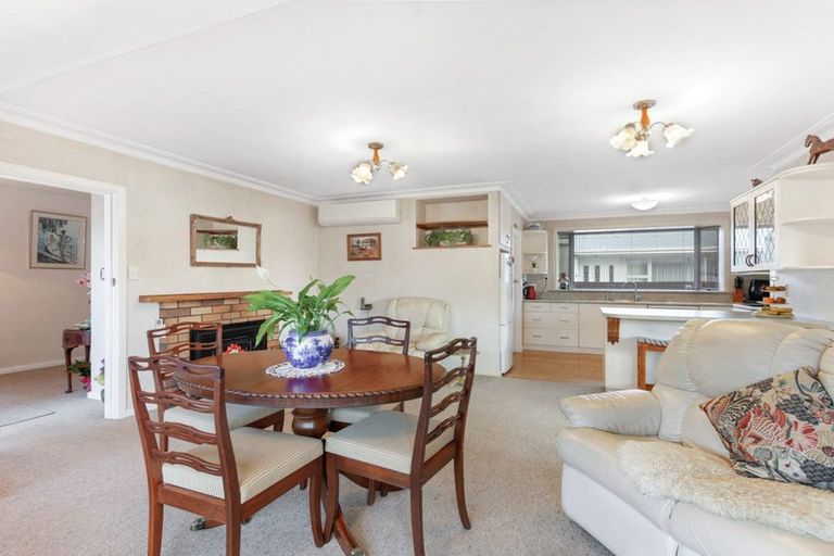 Photo of property in 12 Penwood Street, Russley, Christchurch, 8042