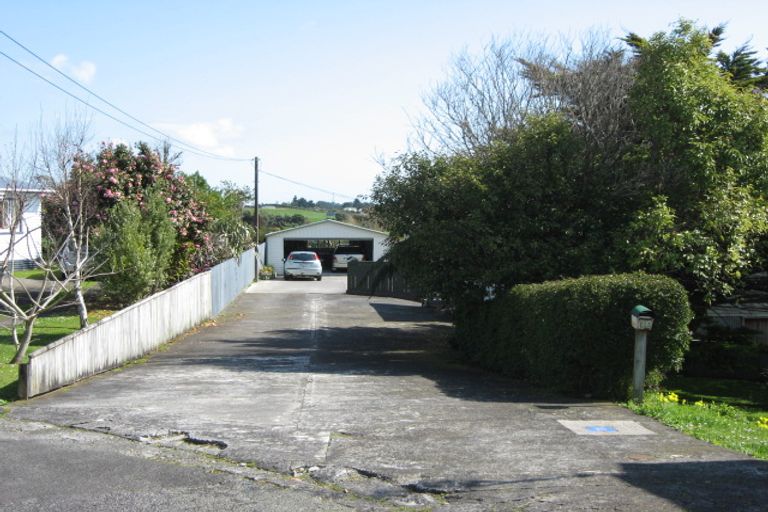 Photo of property in 13a York Crescent, Westown, New Plymouth, 4310