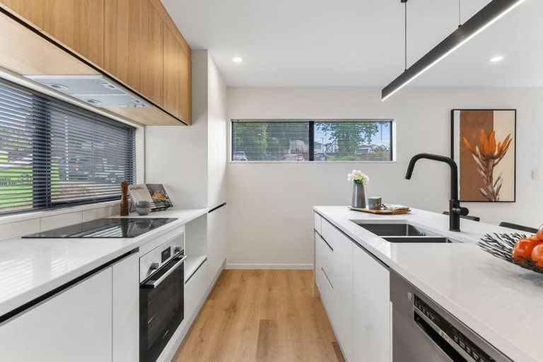 Photo of property in 5 Libby Lane, Howick, Auckland, 2010