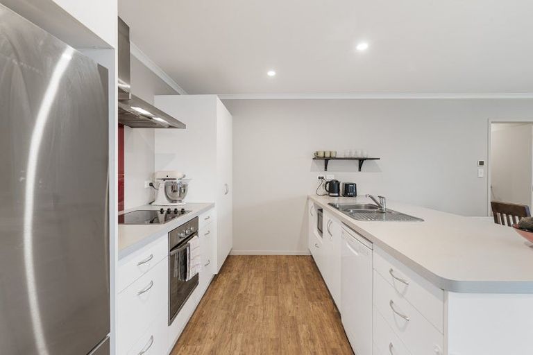 Photo of property in 6 Atkins Way, Ohauiti, Tauranga, 3112