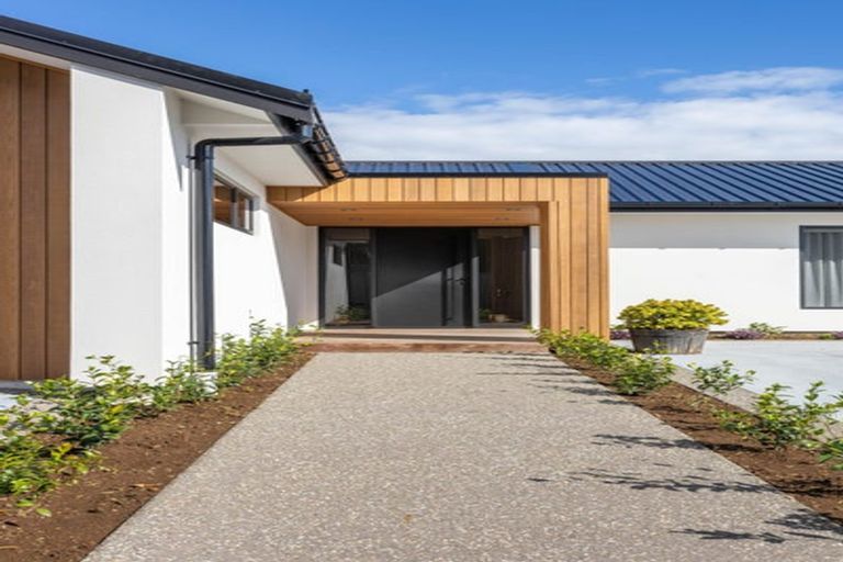 Photo of property in 3/20b Gordon Street, Glen Avon, New Plymouth, 4312