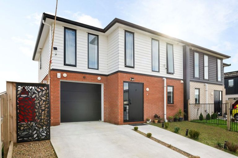 Photo of property in 1/51 Cabourne Drive, Glenview, Hamilton, 3206