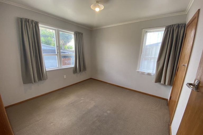 Photo of property in 24 Merton Crescent, Pirimai, Napier, 4112