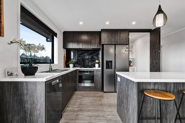 Photo of property in 6 Mangaotuku Lane, Whalers Gate, New Plymouth, 4310