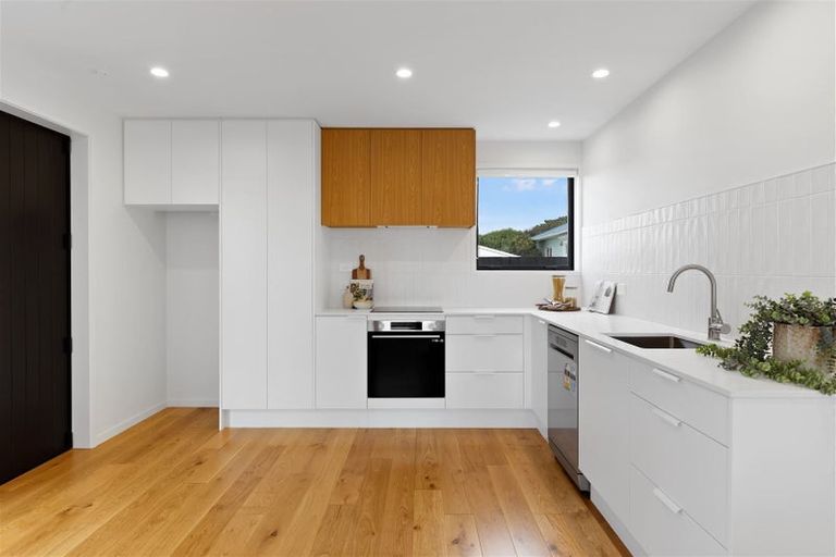 Photo of property in 4/50 Lonsdale Street, New Brighton, Christchurch, 8083