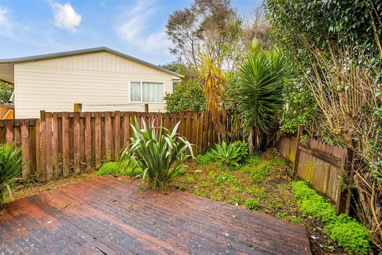 Photo of property in 20 Wilsher Crescent, Henderson, Auckland, 0612
