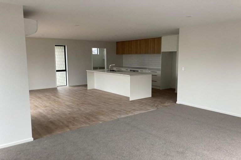 Photo of property in 8 Te Kanawa Lane, Rolleston, 7615