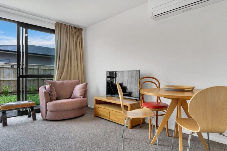 Photo of property in 5/20 Ballinger Place, Carterton, 5713