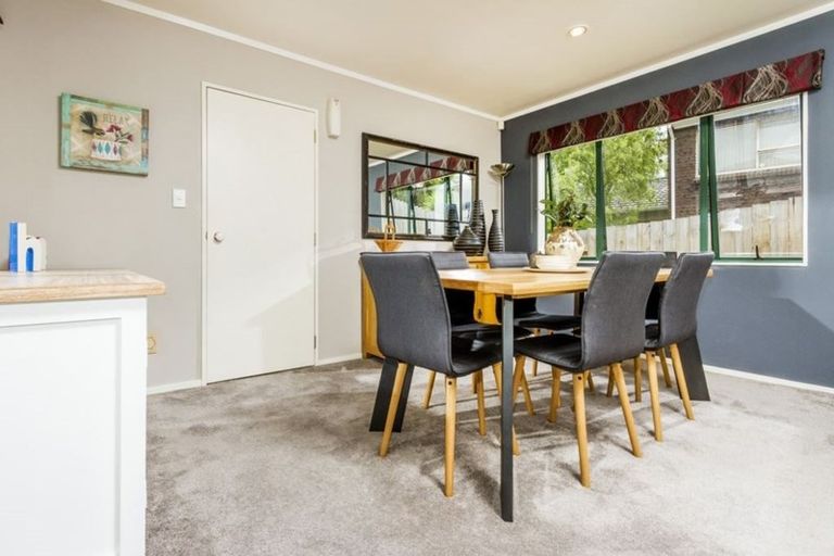 Photo of property in 3/129a Manuka Road, Bayview, Auckland, 0629