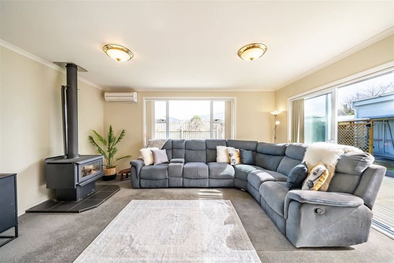 Photo of property in 140 Mcleod Street, Elderslea, Upper Hutt, 5018