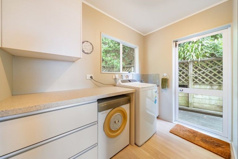 Photo of property in 88a Paremata Road, Paremata, Porirua, 5024