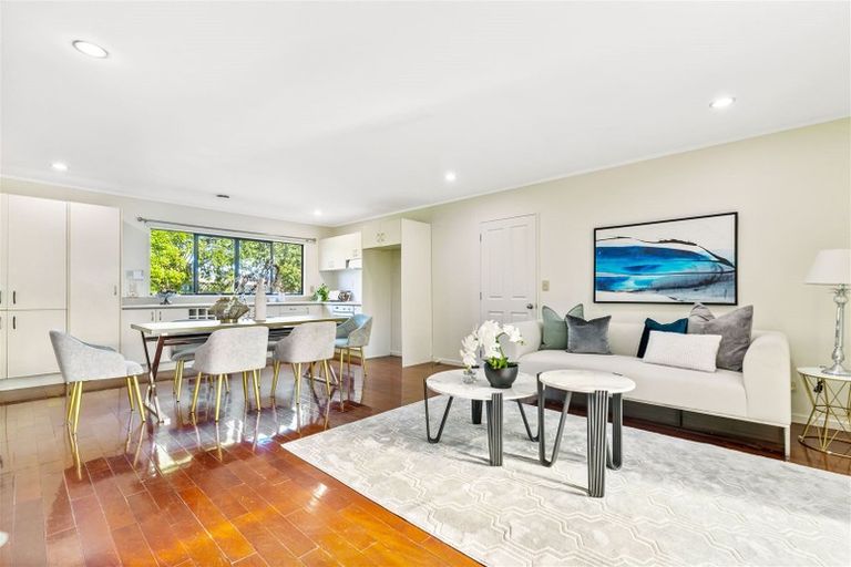 Photo of property in 4/17 Neta Grove, Henderson, Auckland, 0612