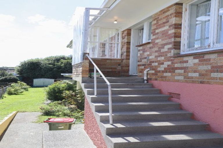 Photo of property in 4/6a View Road, Papakura, 2110
