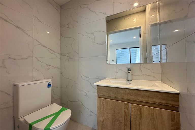 Photo of property in 14 Parahau Road, Papakura, 2110