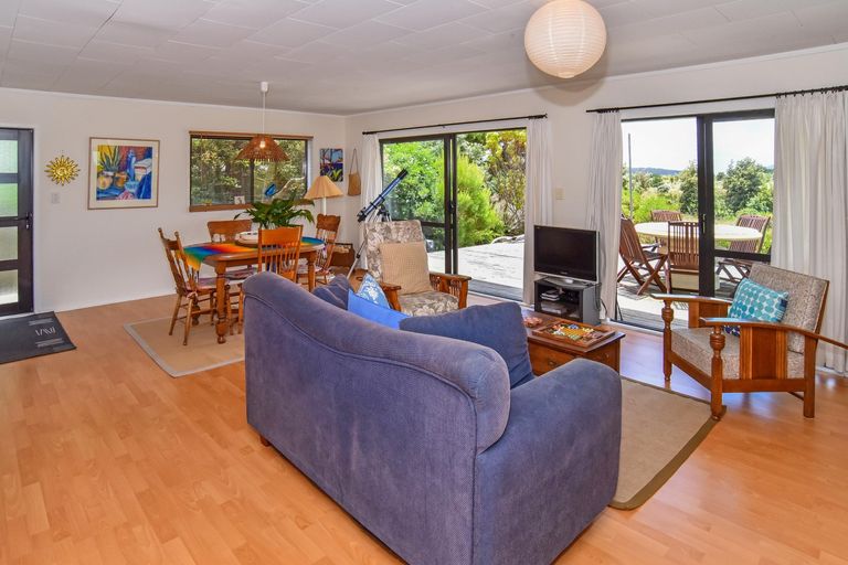 Photo of property in 38 Cordyline Road, Port Waikato, Tuakau, 2695