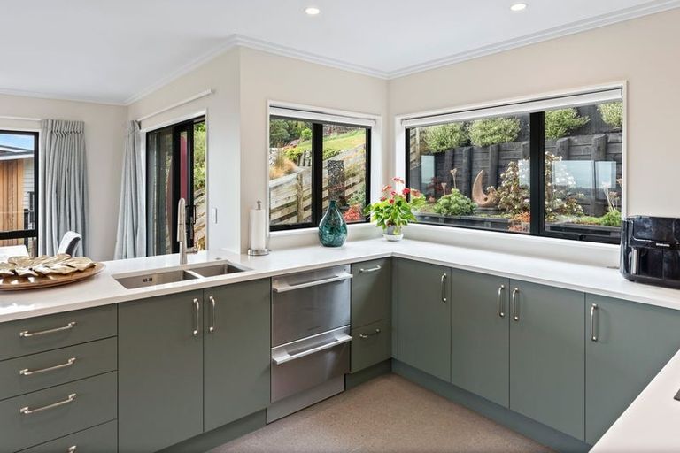 Photo of property in 11 Wilson Way, Waikanae, 5036