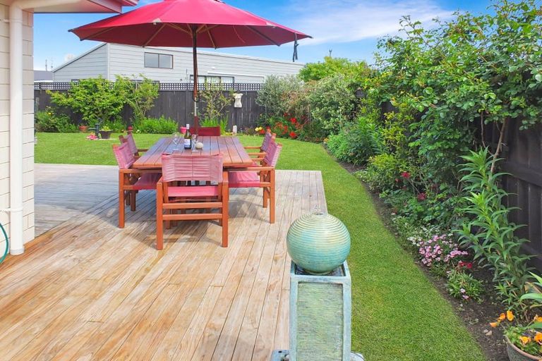 Photo of property in 10 Godwit Court, Foxton Beach, Foxton, 4815