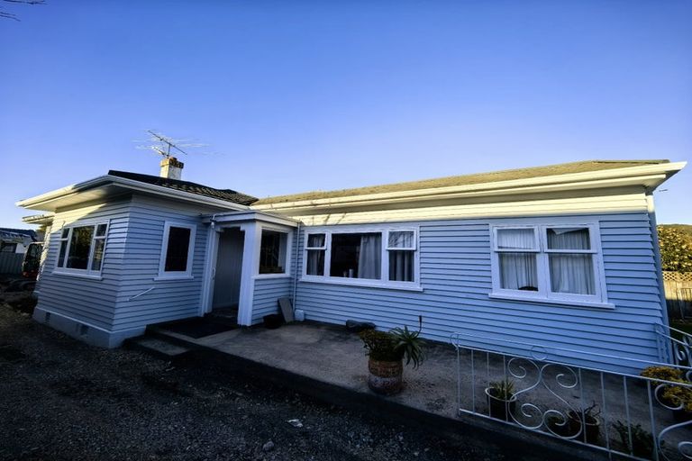 Photo of property in 213 Waterloo Road, Hutt Central, Lower Hutt, 5011