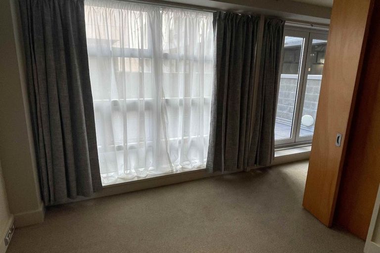 Photo of property in St Pauls Apartments, 46/43 Mulgrave Street, Thorndon, Wellington, 6011