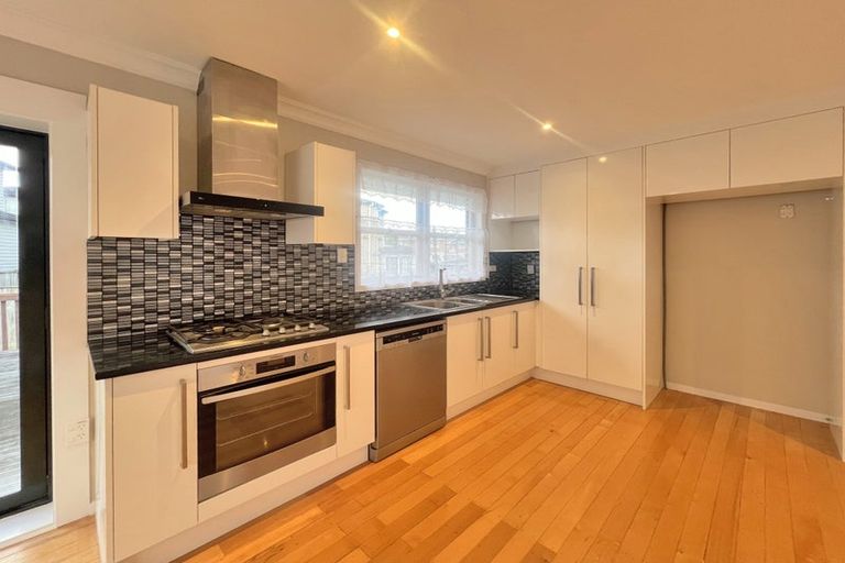 Photo of property in 66 O'halloran Road, Howick, Auckland, 2014