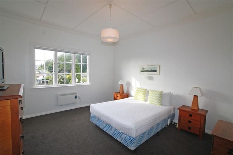 Photo of property in 9 Fillis Street, New Plymouth, 4310