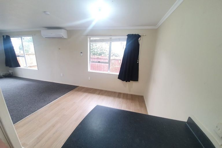 Photo of property in 5 Hillcrest Drive, Kelvin Grove, Palmerston North, 4414