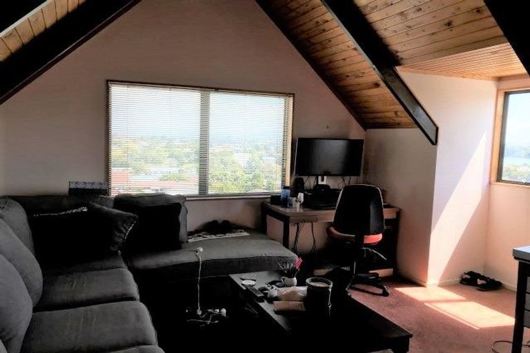 Photo of property in 32 Corinna Street, Welcome Bay, Tauranga, 3112