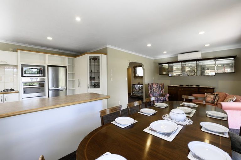 Photo of property in 8 Doneraille Place, Bethlehem, Tauranga, 3110