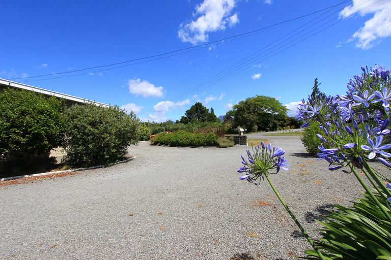 Photo of property in 50 Blicks Road, Renwick, 7204