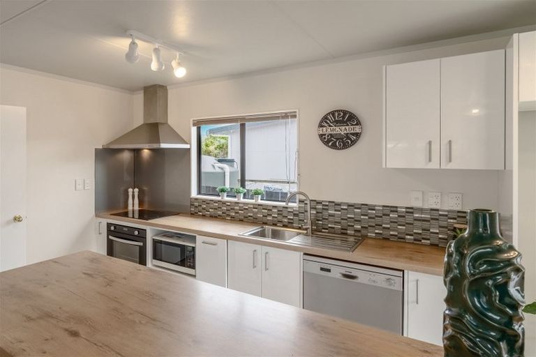 Photo of property in 21b Moana Road, Paraparaumu, 5032