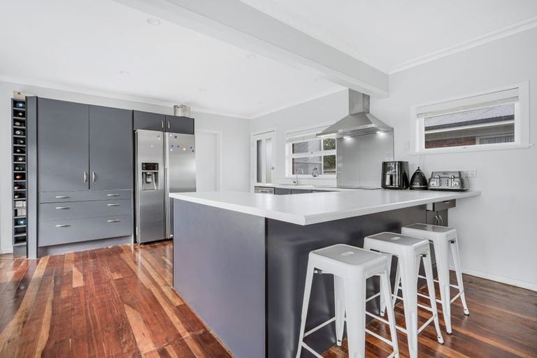 Photo of property in 1 Patricia Avenue, Hamilton East, Hamilton, 3216