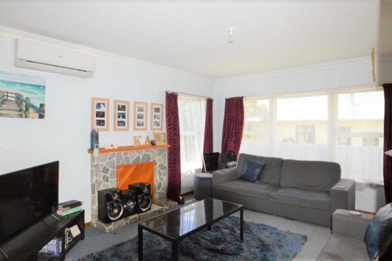 Photo of property in 1 Sherwood Place, Levin, 5510