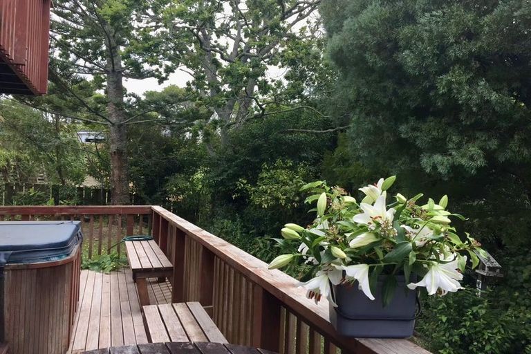 Photo of property in 74 Alexander Street, Cockle Bay, Auckland, 2014