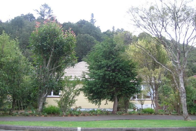 Photo of property in 68 Raukawa Street, Stokes Valley, Lower Hutt, 5019