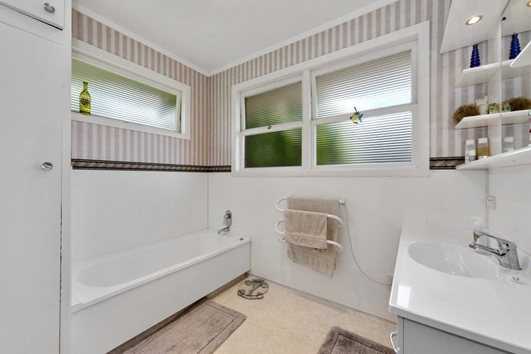 Photo of property in 8 Mcgregor Place, Hillcrest, Hamilton, 3216