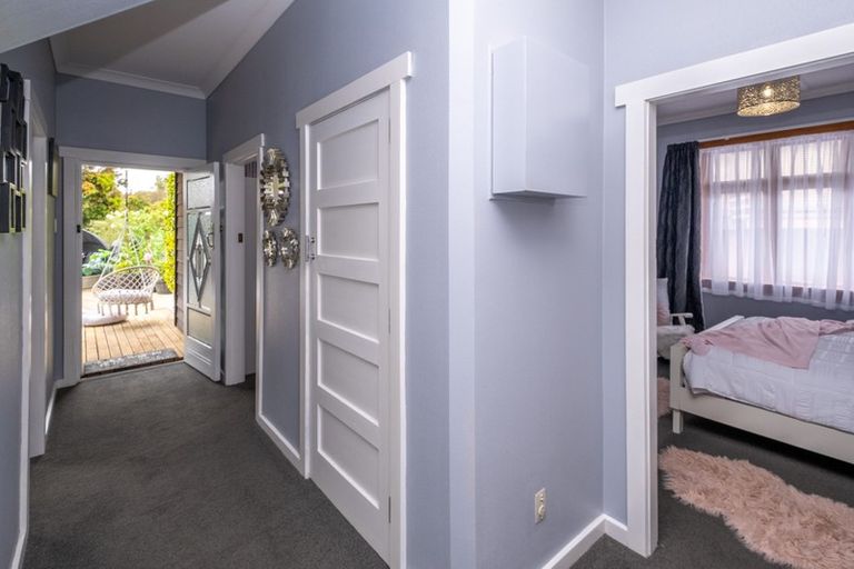 Photo of property in 48 Karina Road, Merrilands, New Plymouth, 4312