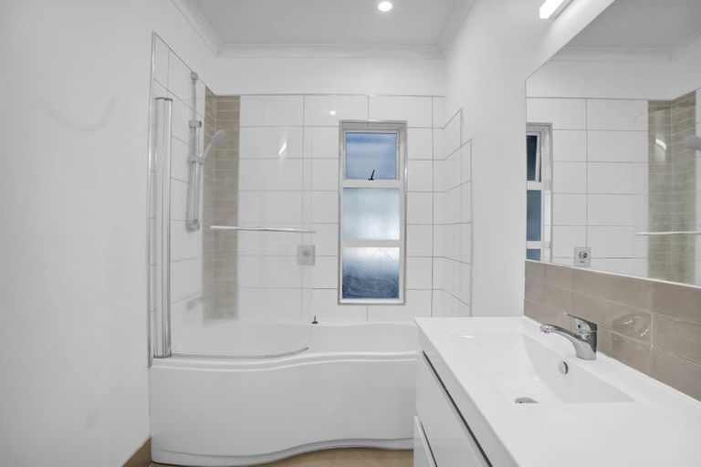 Photo of property in 67 Doralto Road, Frankleigh Park, New Plymouth, 4310