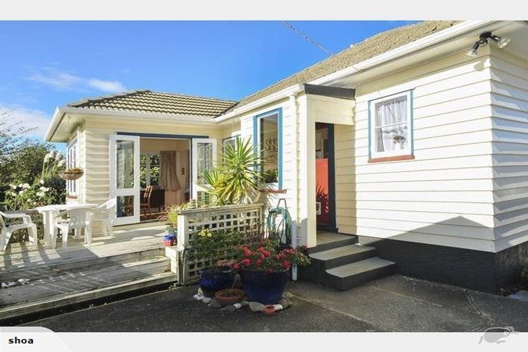 Photo of property in 73 Hall Crescent, Epuni, Lower Hutt, 5011